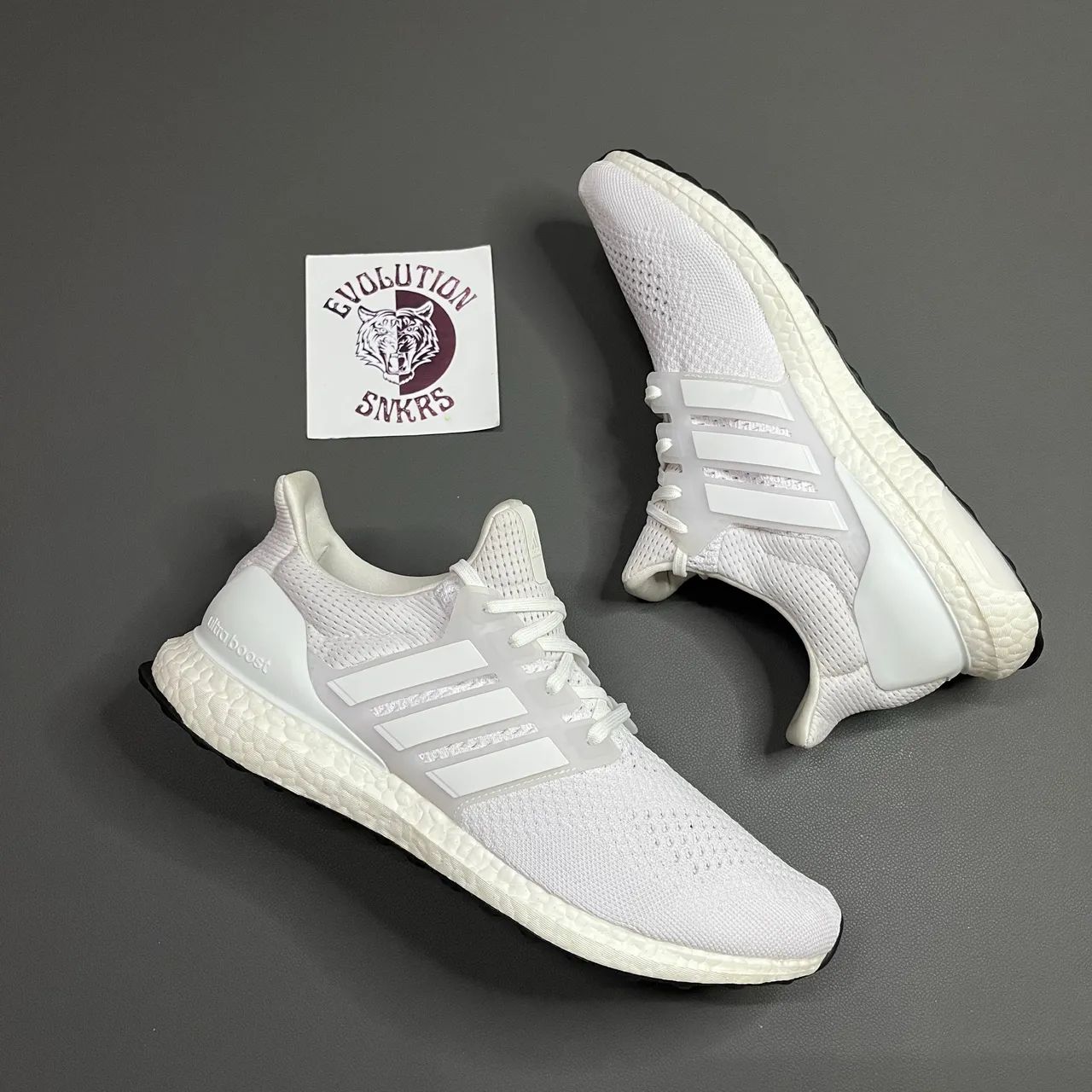 ハル① Adidas Ultraboost 1.0 Triple White - Calçados - Residencial Nova