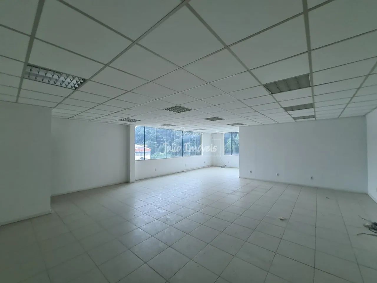 Sala comercial no centro da Guabiruba. - Foto 4
