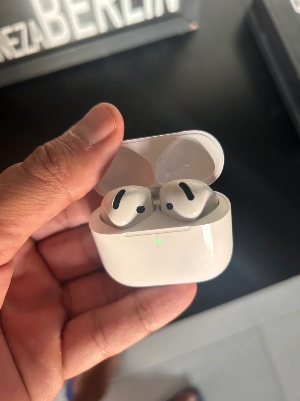 AirPod 4 seminovo