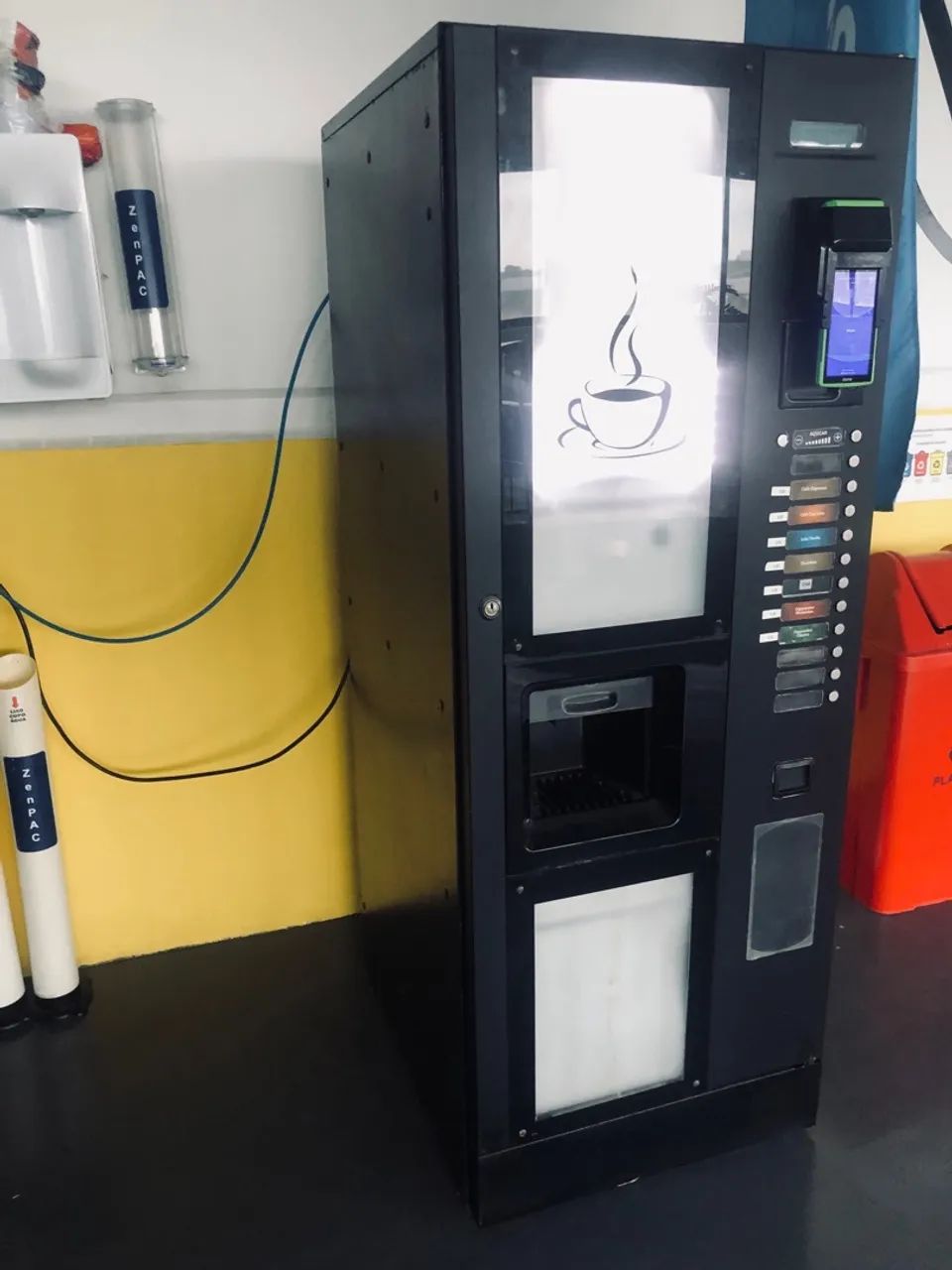 Vending machine /máquina de café Bianchi 