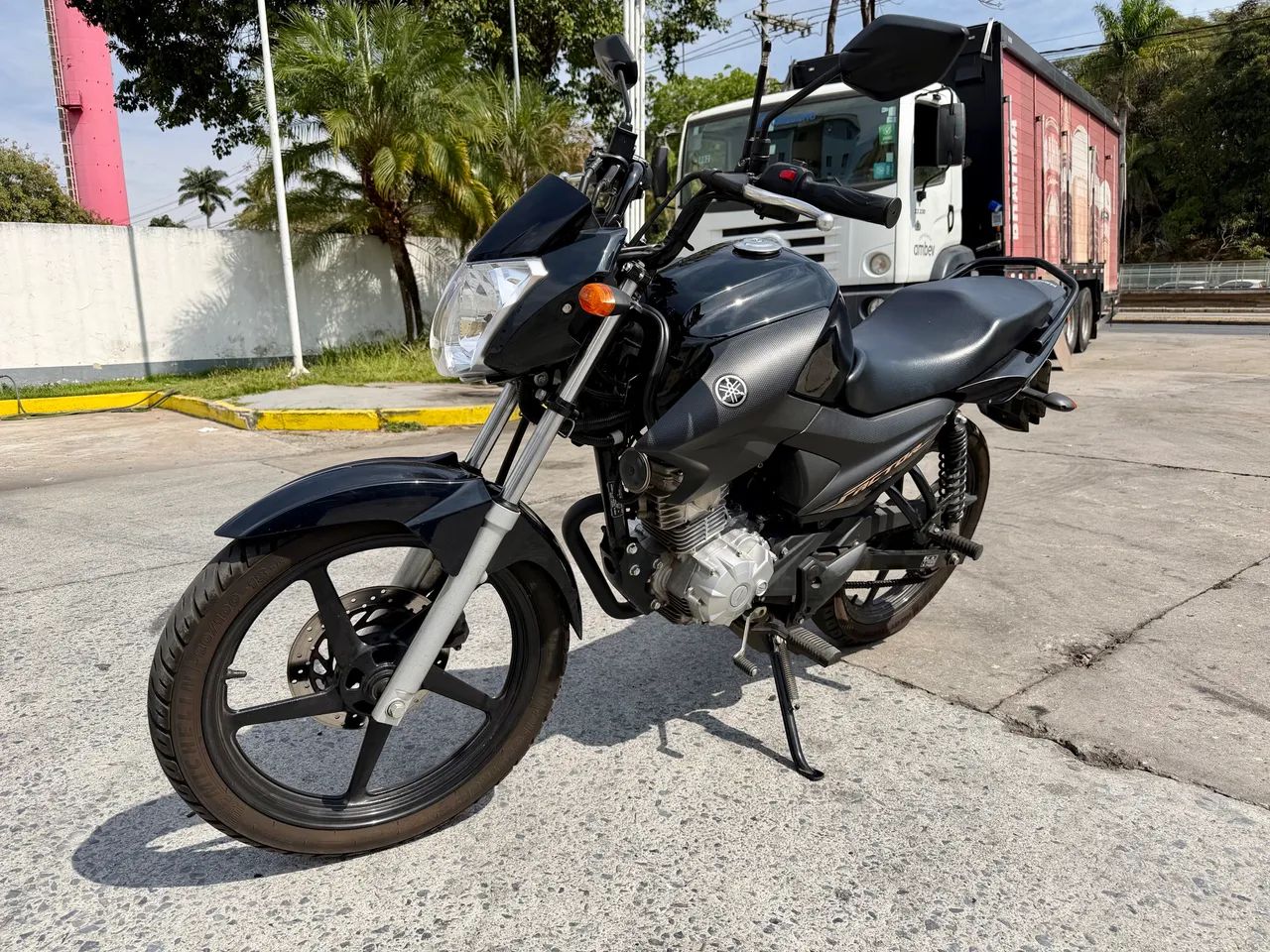 Yamaha YBR factor 125 2025