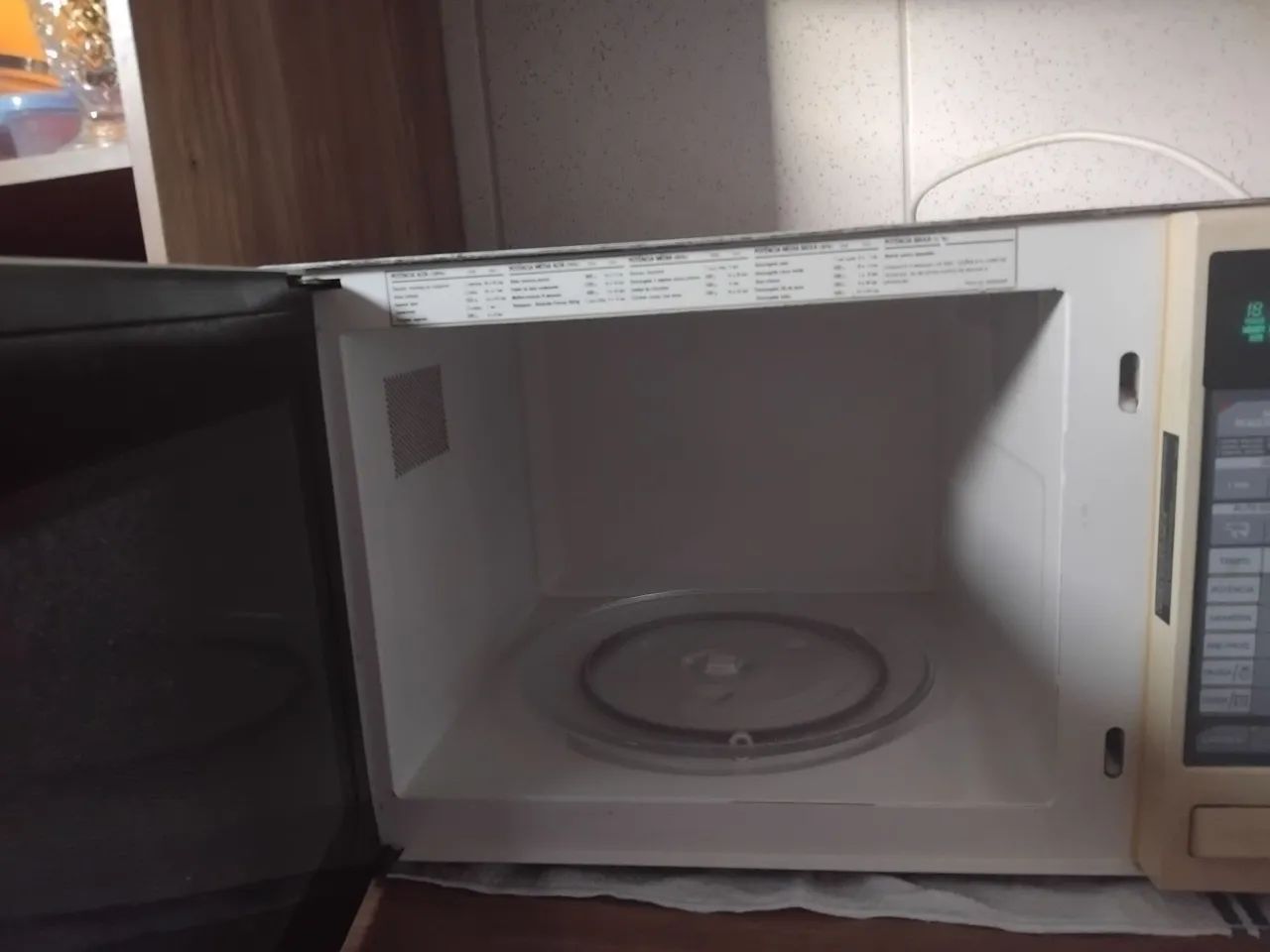 MICRO-ONDAS BRATEMP 20LT - Foto 3