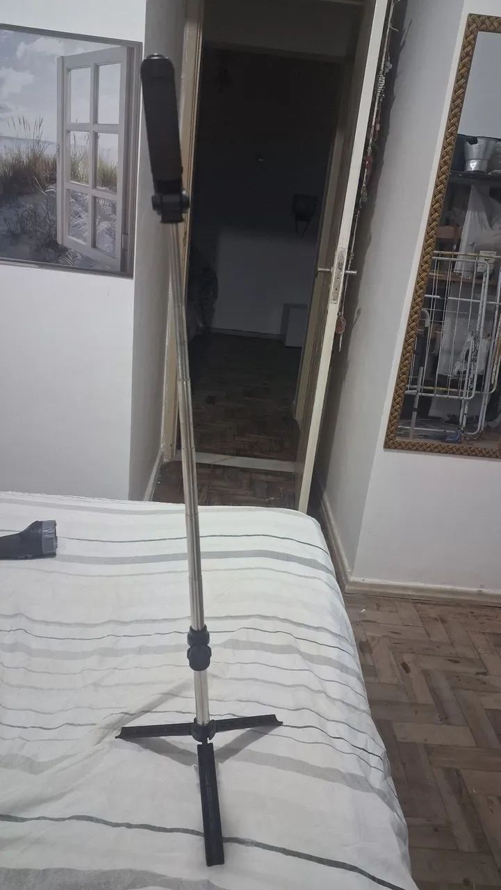 Tripé e bastão de selfie com bluetooth  - Foto 4