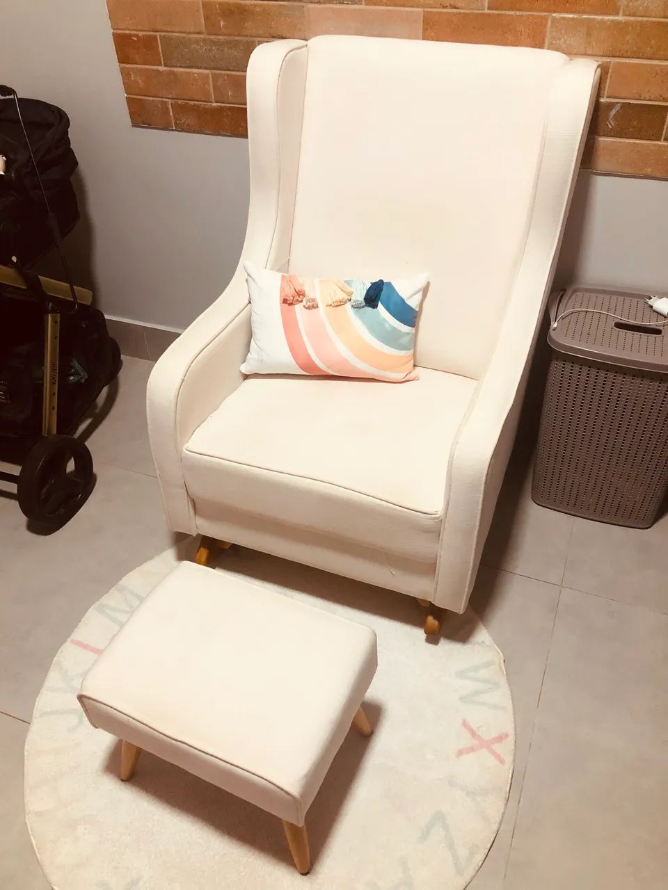 Poltrona com Puff Amamentação  - Foto 3