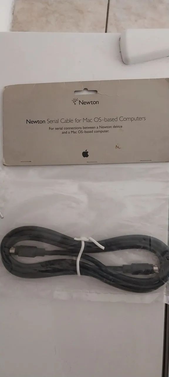 Newton serial cable for Mac OS- based Computer