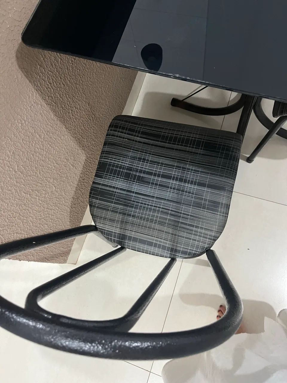 Mesa + 3 cadeiras - Foto 4