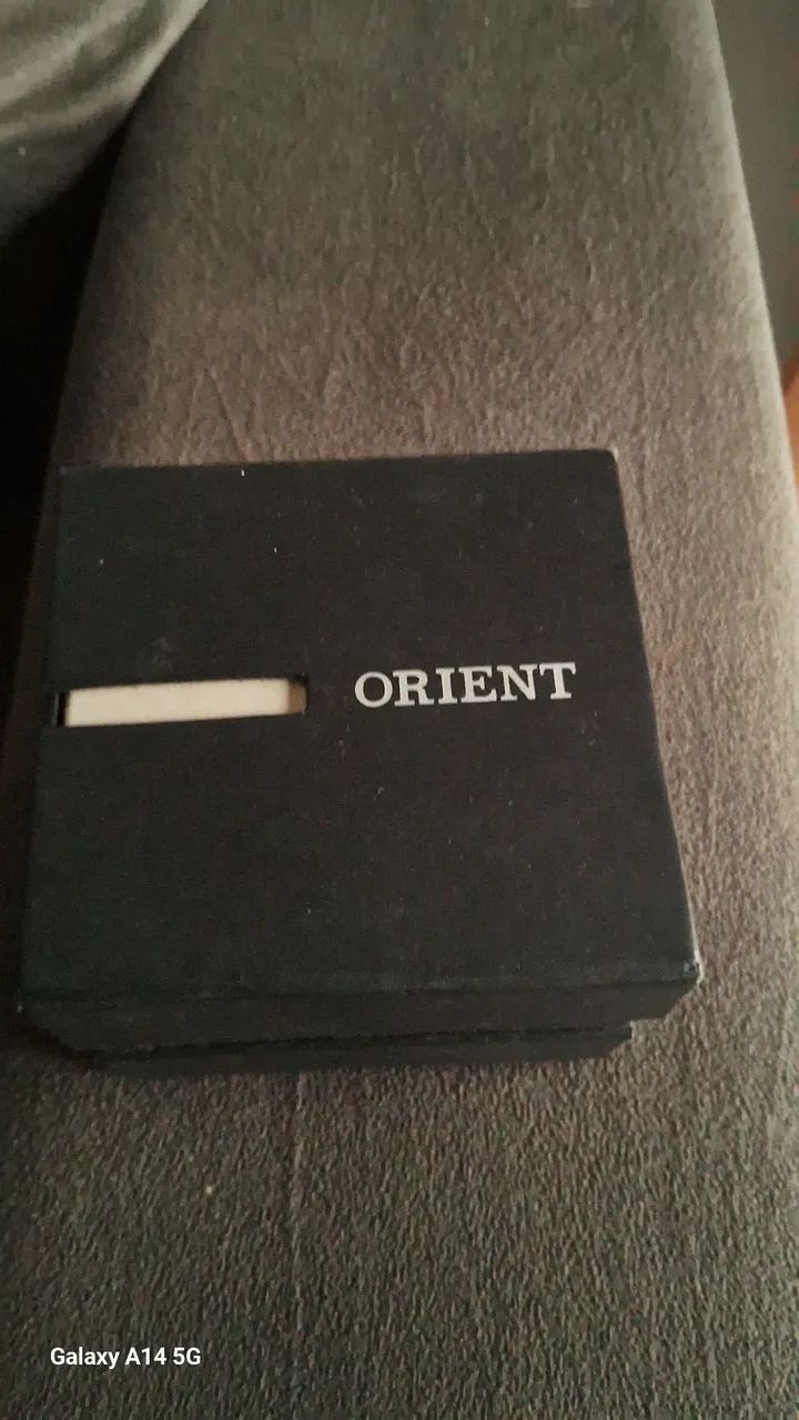 Vendo relogio orient em perfeito estado na caixa ?  - Foto 2