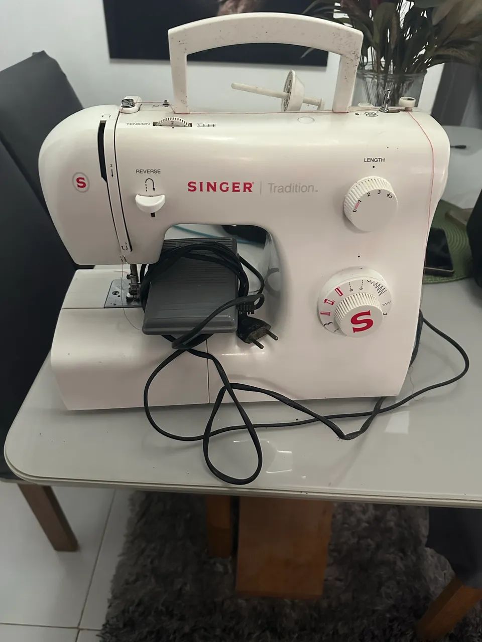 Máquina Singer - Foto 2