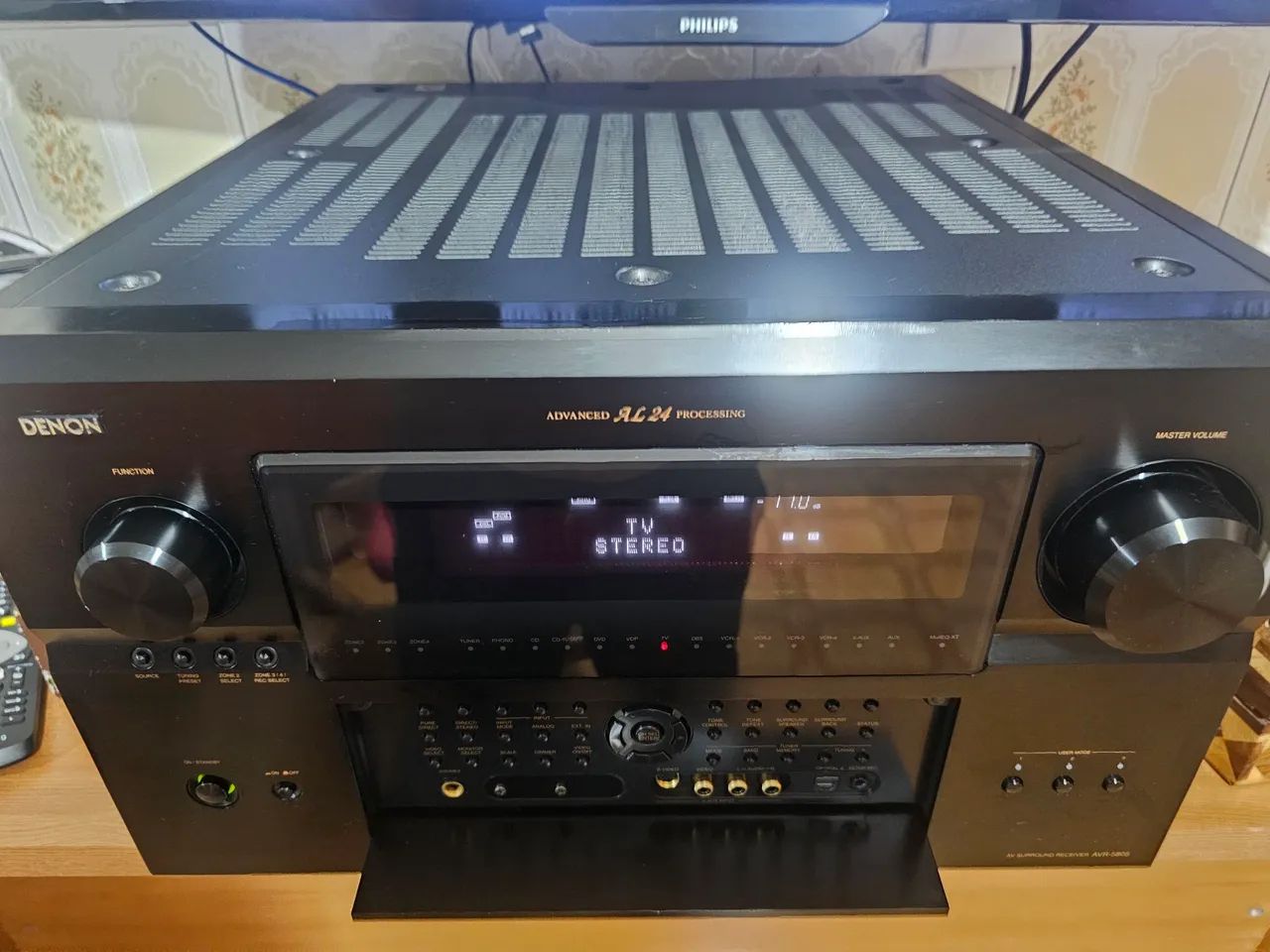 Receiver Denon AVR-5805 