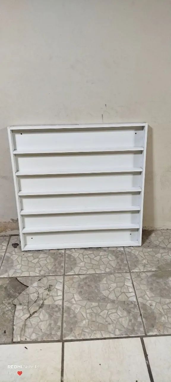Vendo repositor de esmaltes 