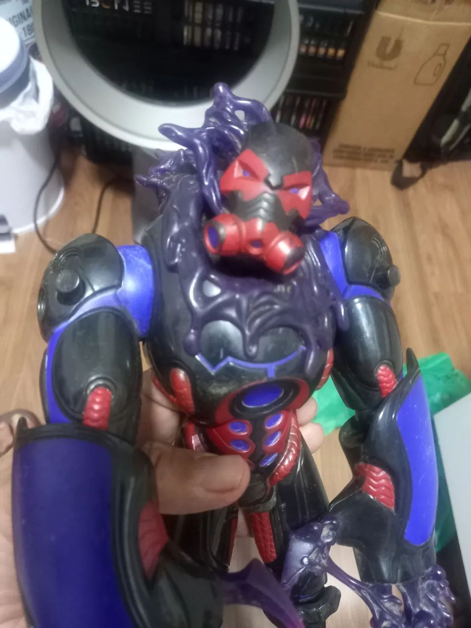 BONECO DA LINHA MAX STEEL  VILAO TOX ZON  - Foto 3