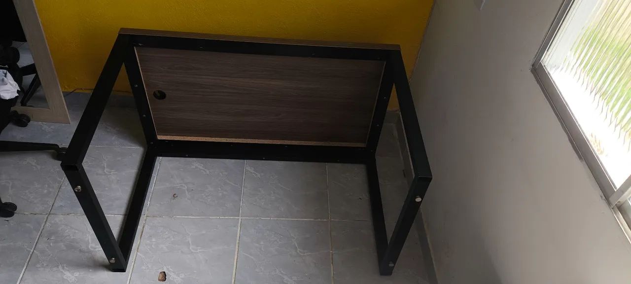 Mesa de escritório 1.20 x 70 cm - Foto 3