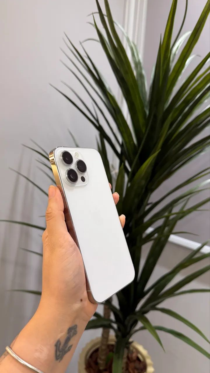 iPhone 14 Pro Max 256gb Branco IMPECÁVEL - Celulares e Smartphones