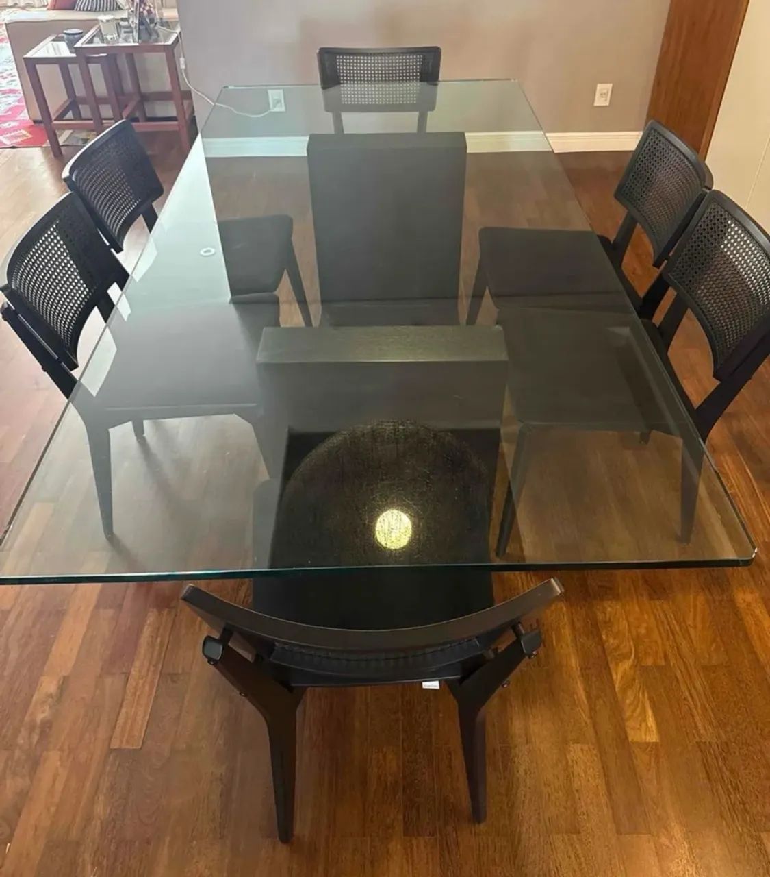 Mesa de jantar de vidro + 6 cadeiras Tok&Stok