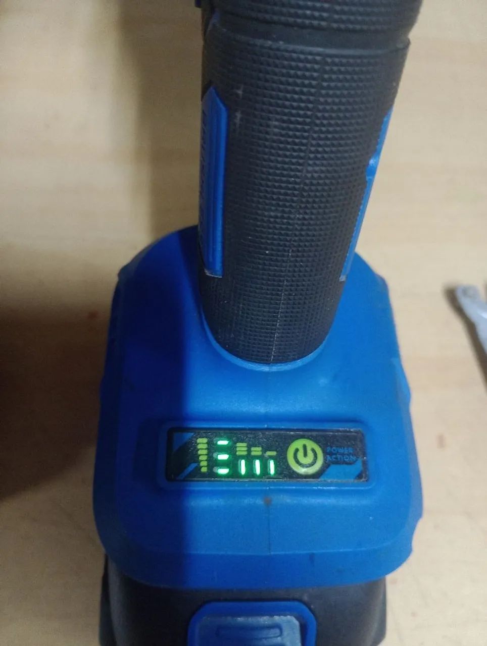 Lixadeira exbom 2 baterias brusheles 21v seminova,! - Foto 4