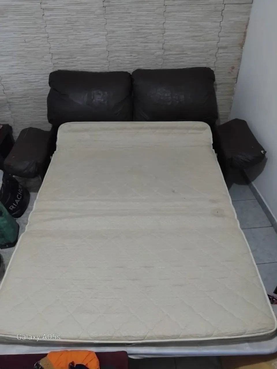 Sofá Cama  Troco em guarda roupa. - Foto 4
