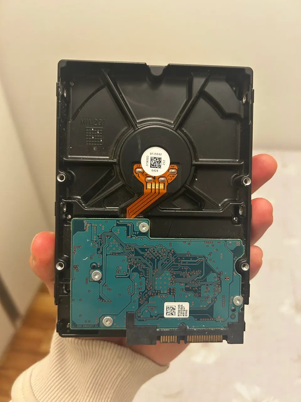 HD 1TB - Foto 2