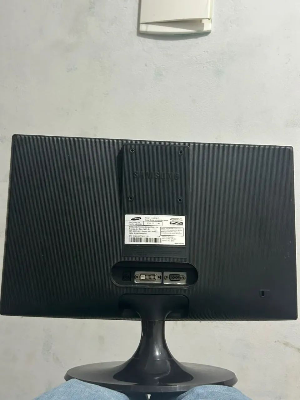 Monitor Samsung 20 polegadas entrada VGA  - Foto 2