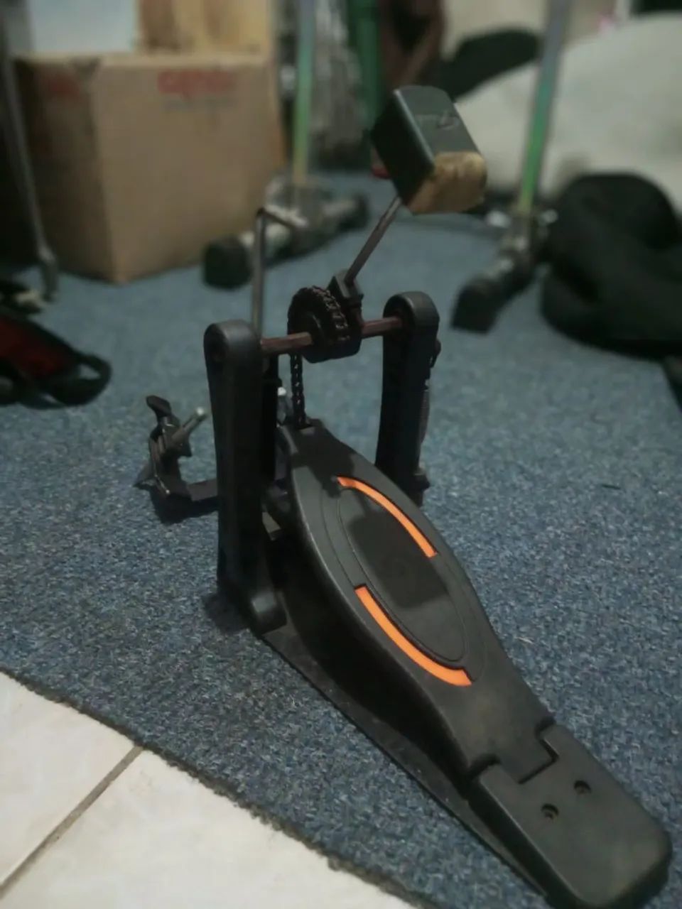 Pedal com suporte 