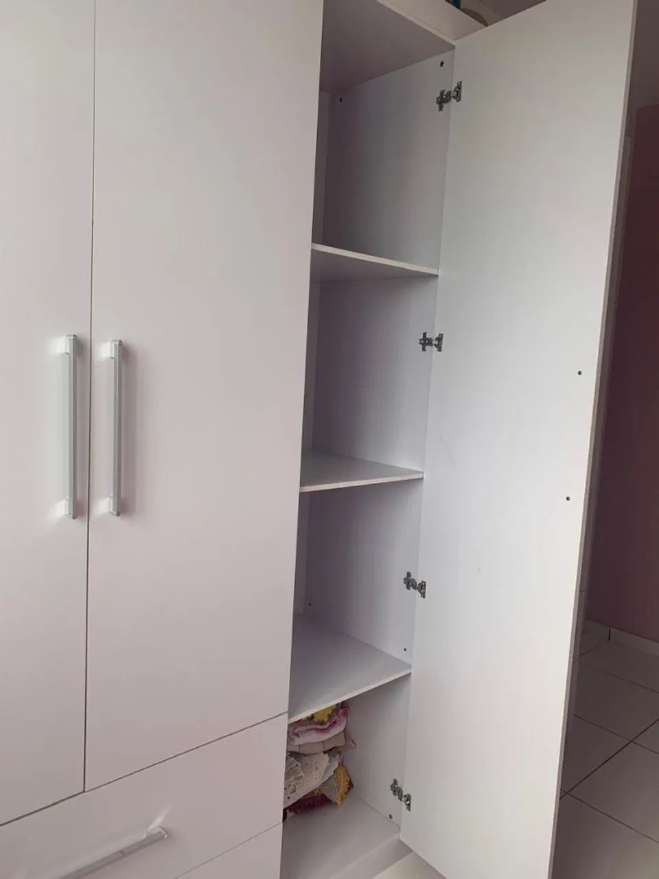 Guarda roupa com 5 portas  - Foto 5