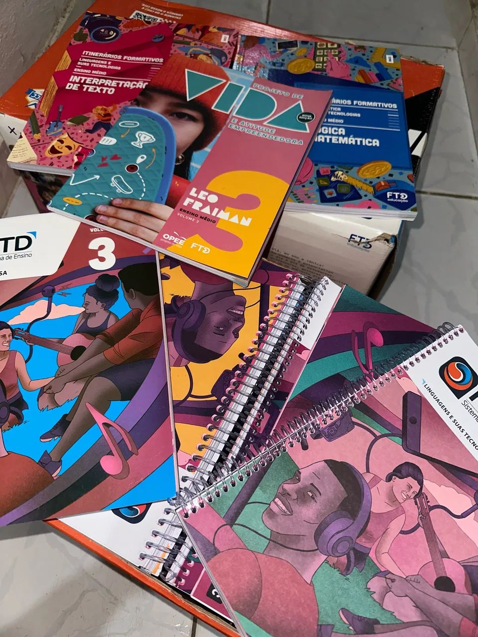 Livros do 3º ano Médio completo da editora FTD. - Foto 2