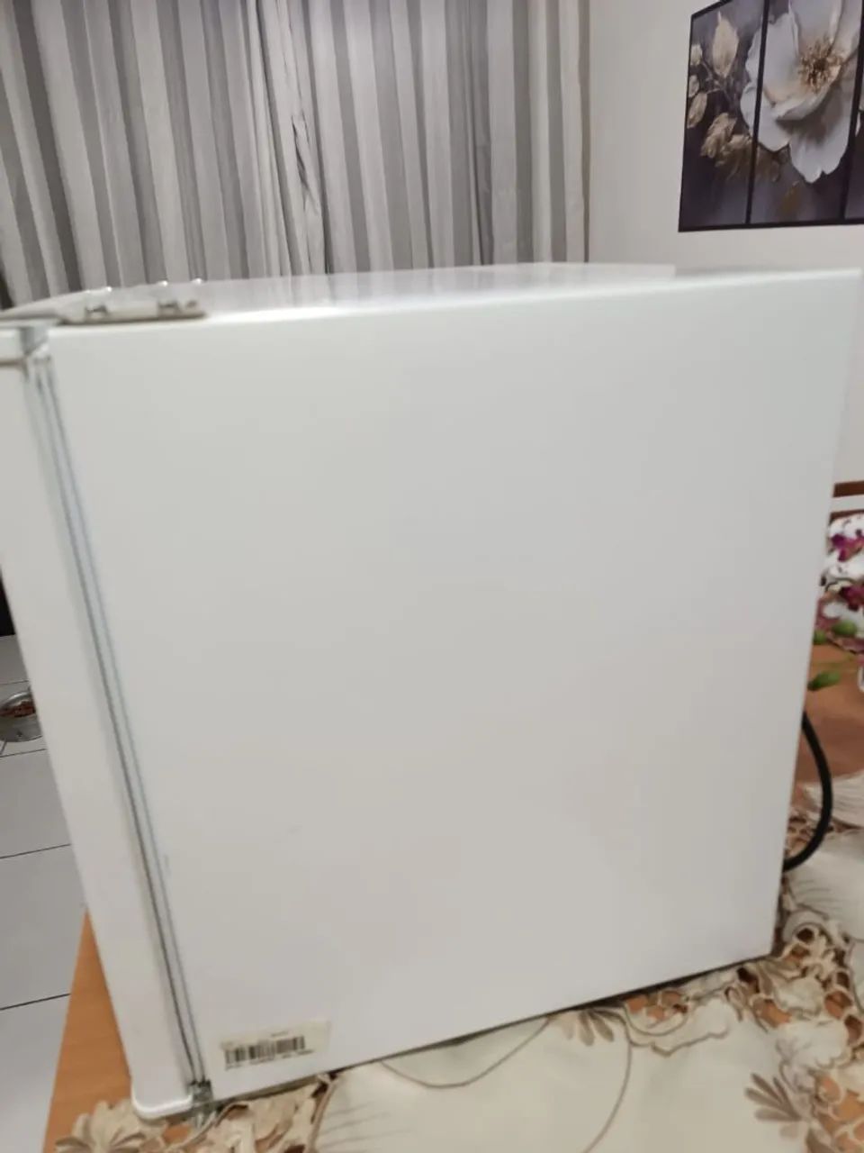 Vendo frigobar 