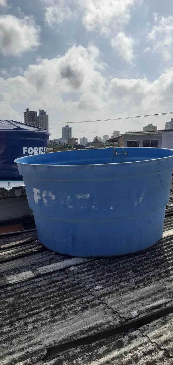 Vendo Caixa d'água 2000L valor 400,00 - Foto 4