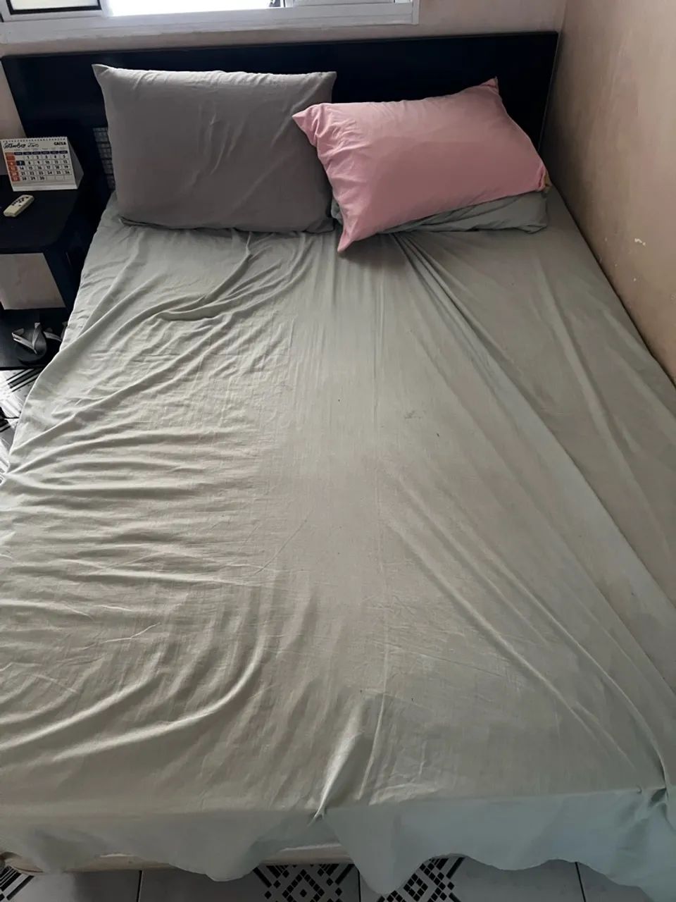 Vendo cama de casal 
