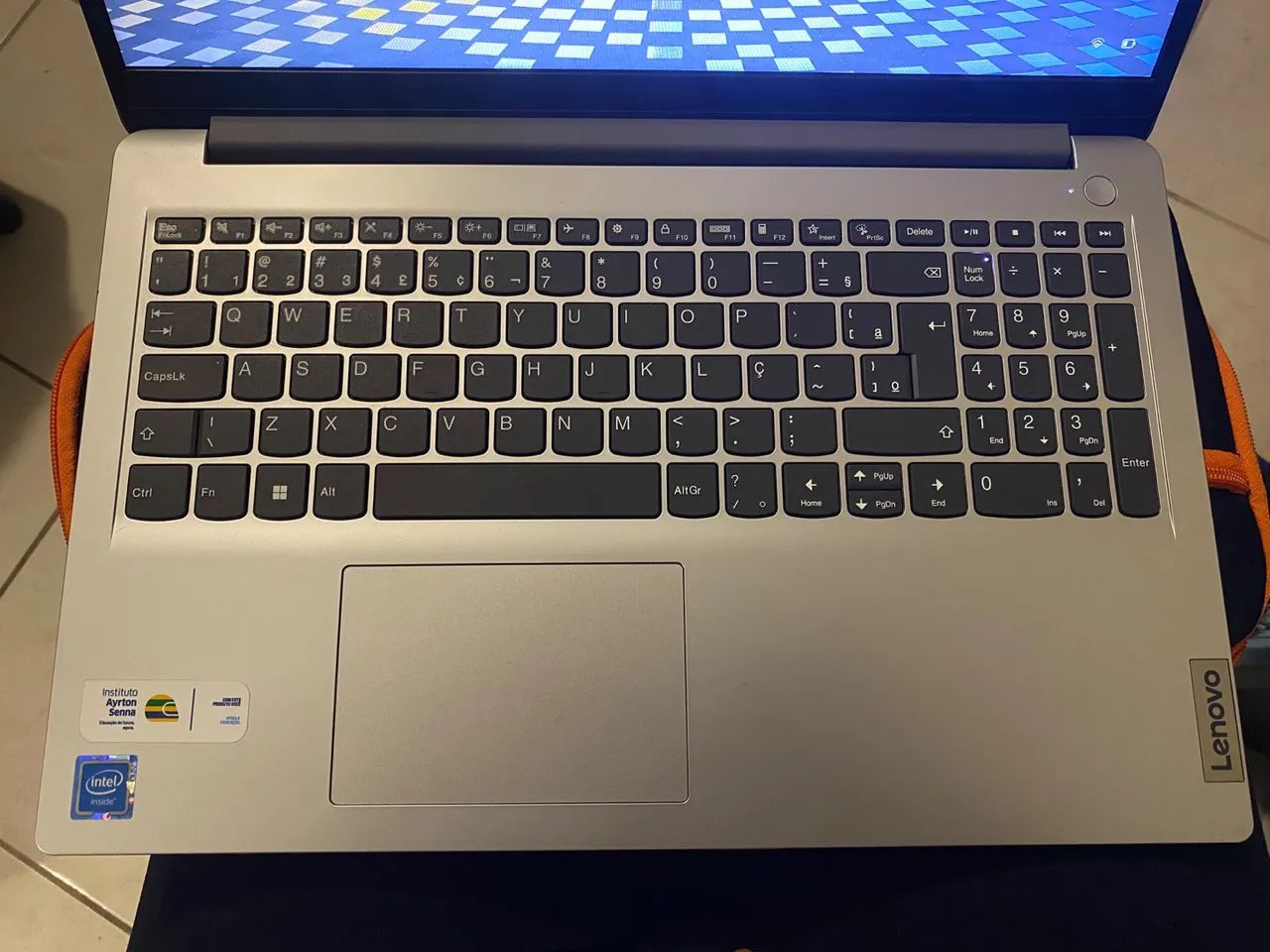 ? Lenovo IdeaPad 1 15IGL7 + Maleta + Mouse - Foto 2