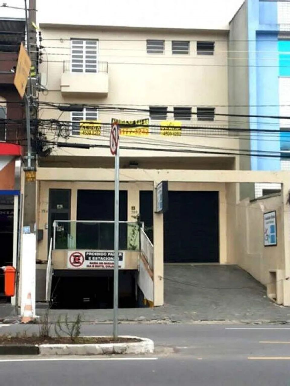 Sala Comercial à Venda em Avenida Principal com Vaga e Acesso à Via Anchieta