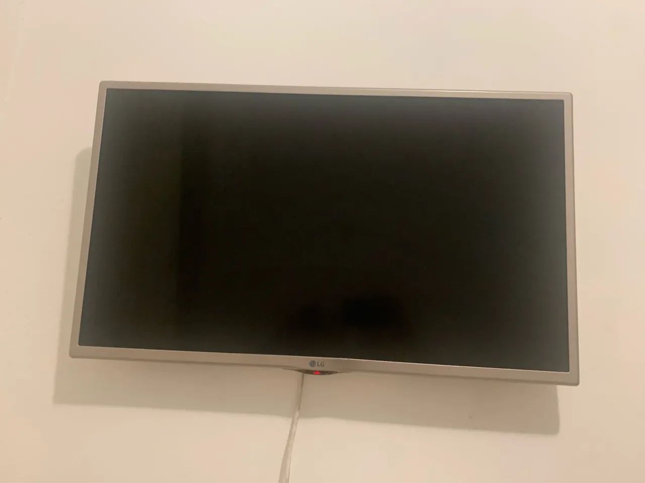 Vendo ou troco Tv LCD tela 24