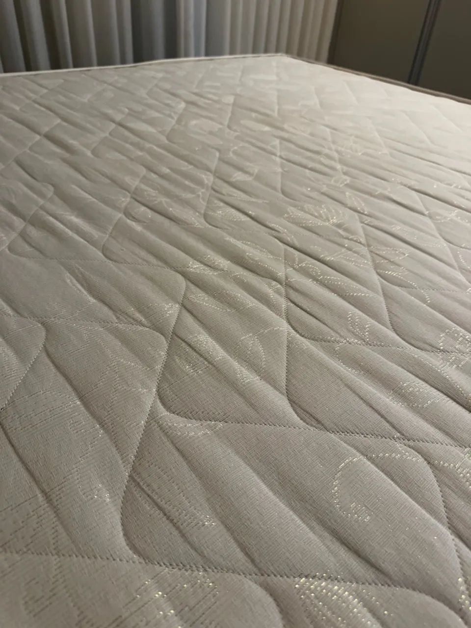 Cama box queen semi nova  - Foto 2
