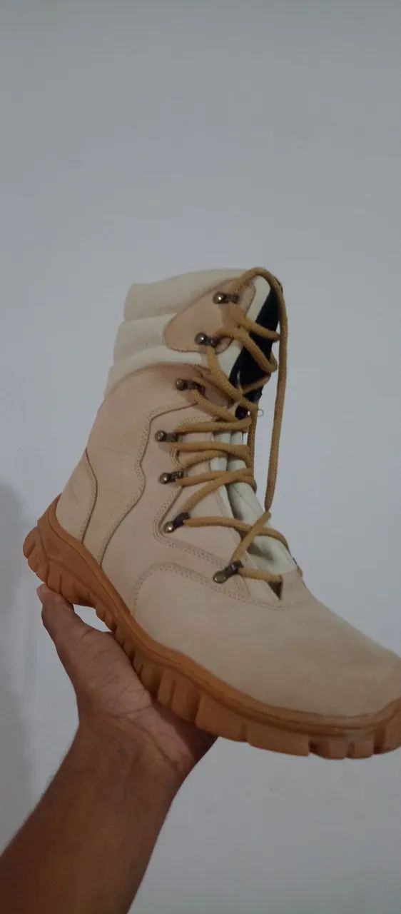 Bota coturno couro legítimo 