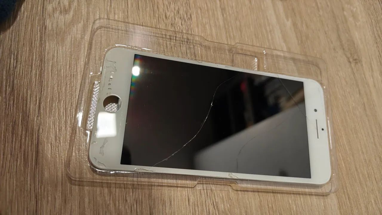Tela Original IPhone 8 Plus Trincado - Foto 3