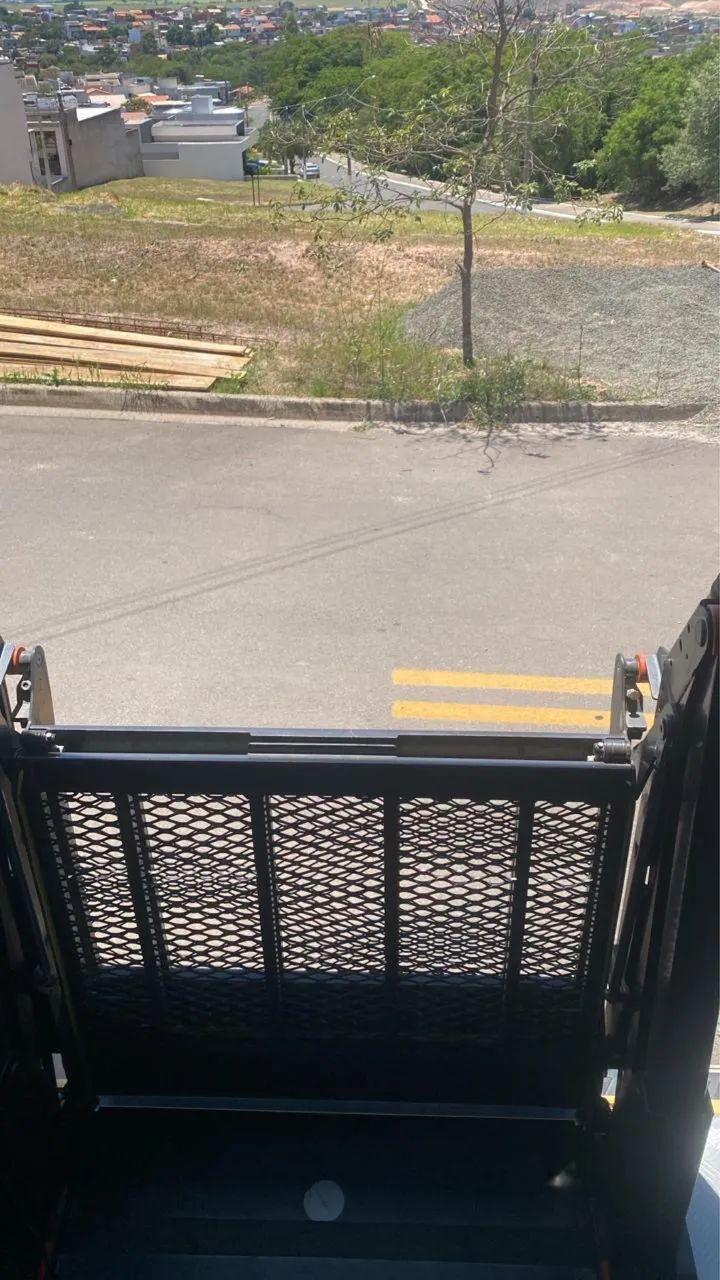 Elevador de cadeirante para vans e similares  - Foto 2