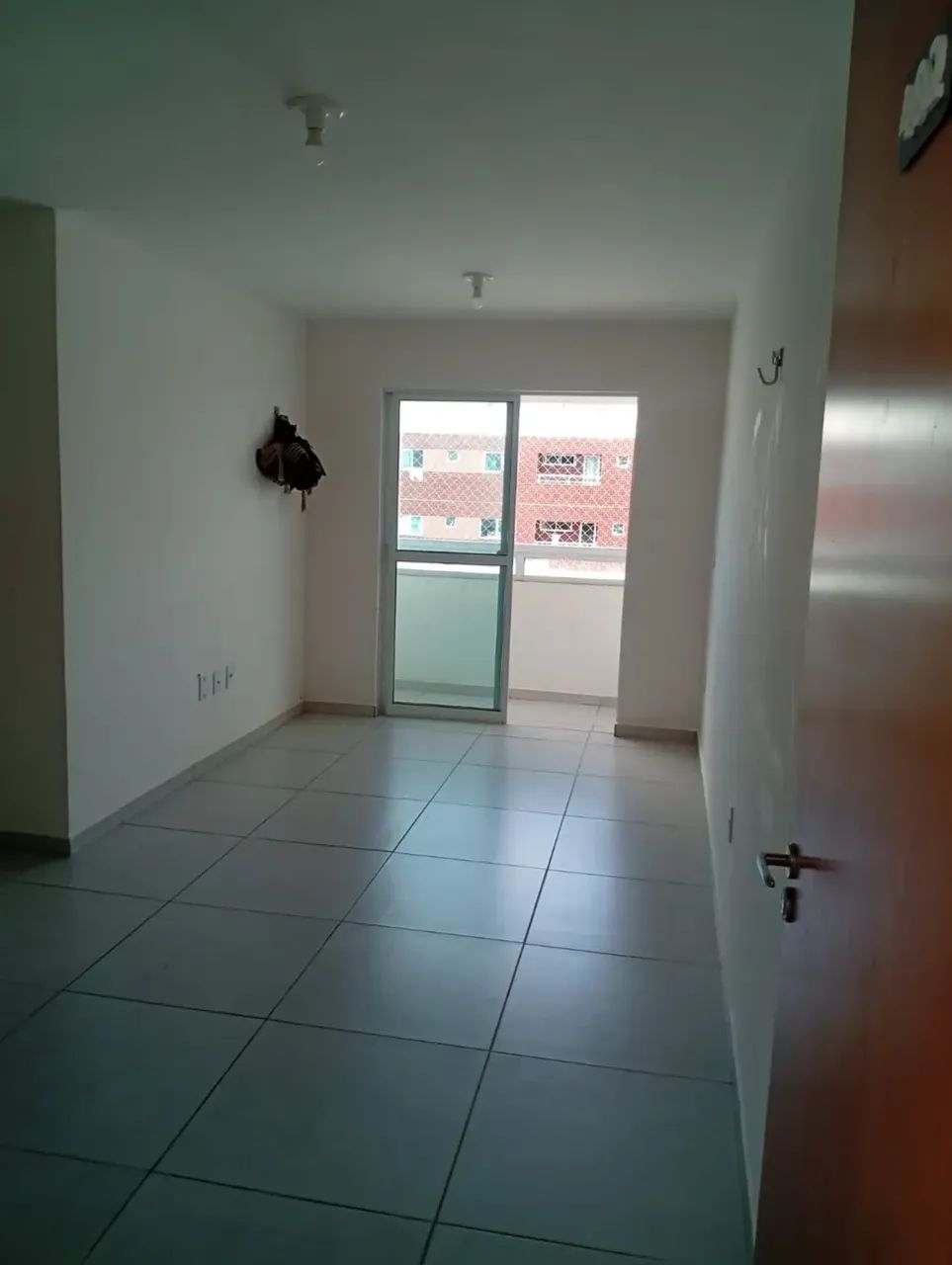Apartamento com 02 quartos, sendo 01 suíte em Paratibe! - Foto 3