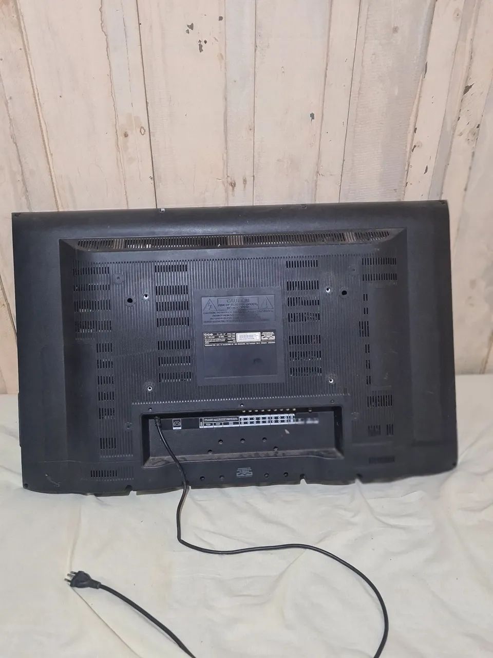 TV CCE 42 LCD  - Foto 3