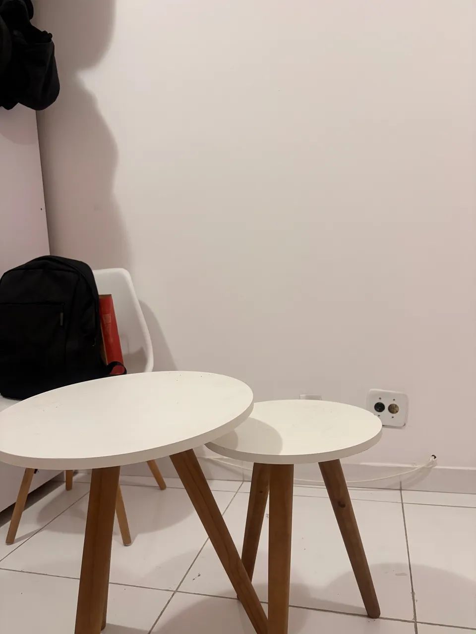 2 mesas de apoio  - Foto 3