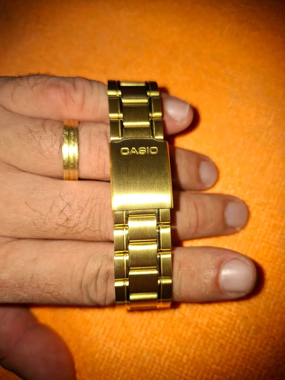 Casio dourado modelo MTP-V006G-9BUDF - Foto 3