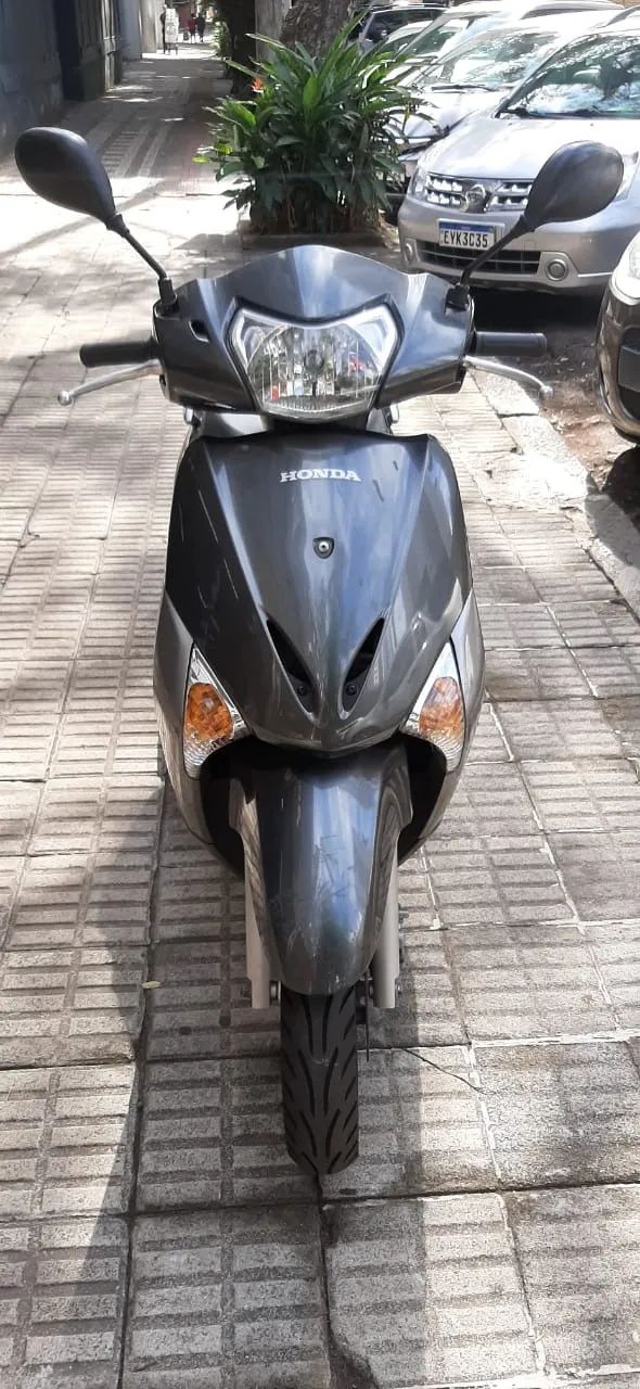 Honda Lead110  - Foto 5
