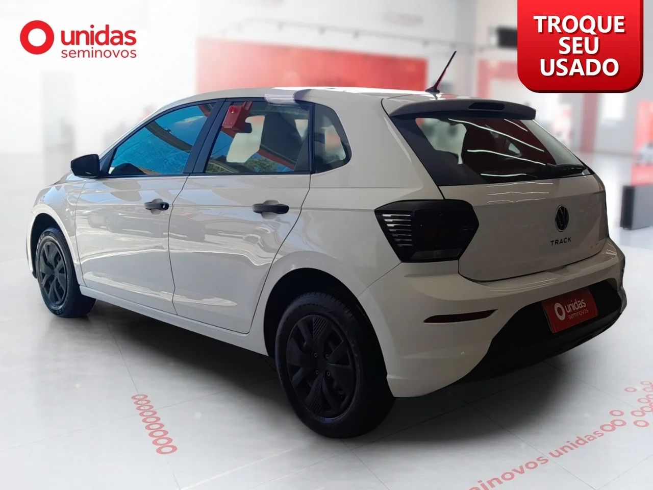 Volkswagen Polo Track 1.0 Flex 12V 5p, foto 3 de 16