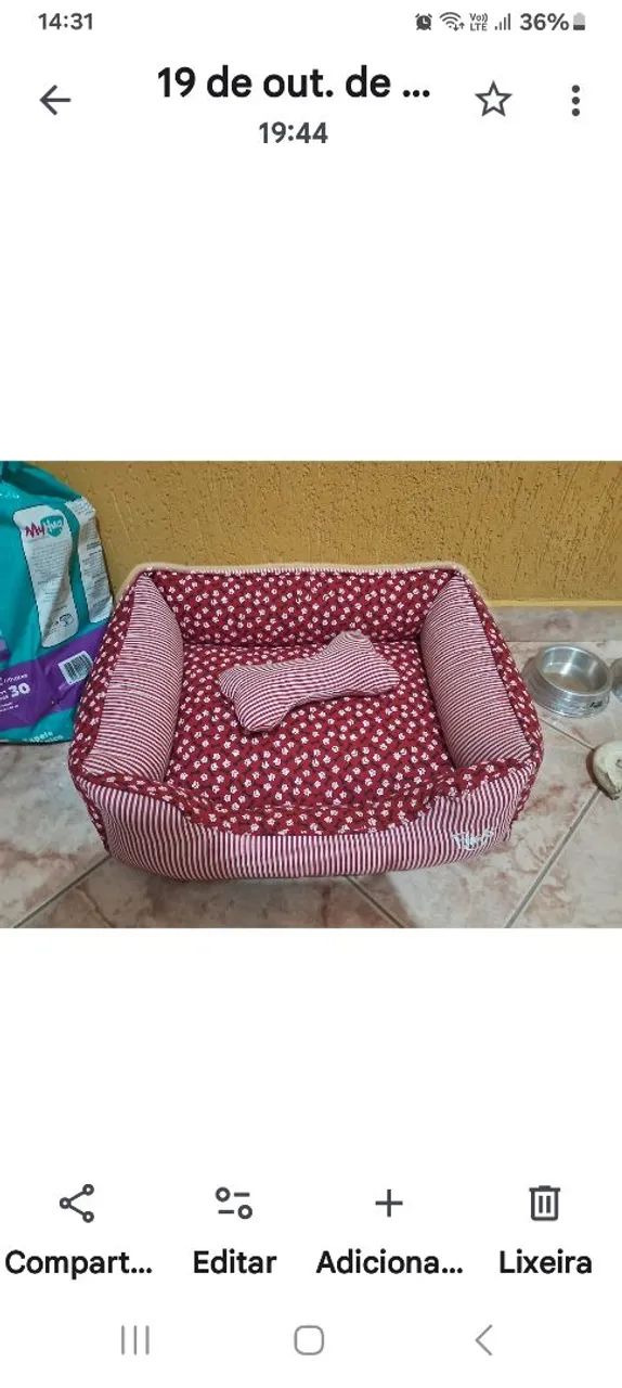 Caminha pra cachorro + dois potes de alumínio e meio saco de fraldas