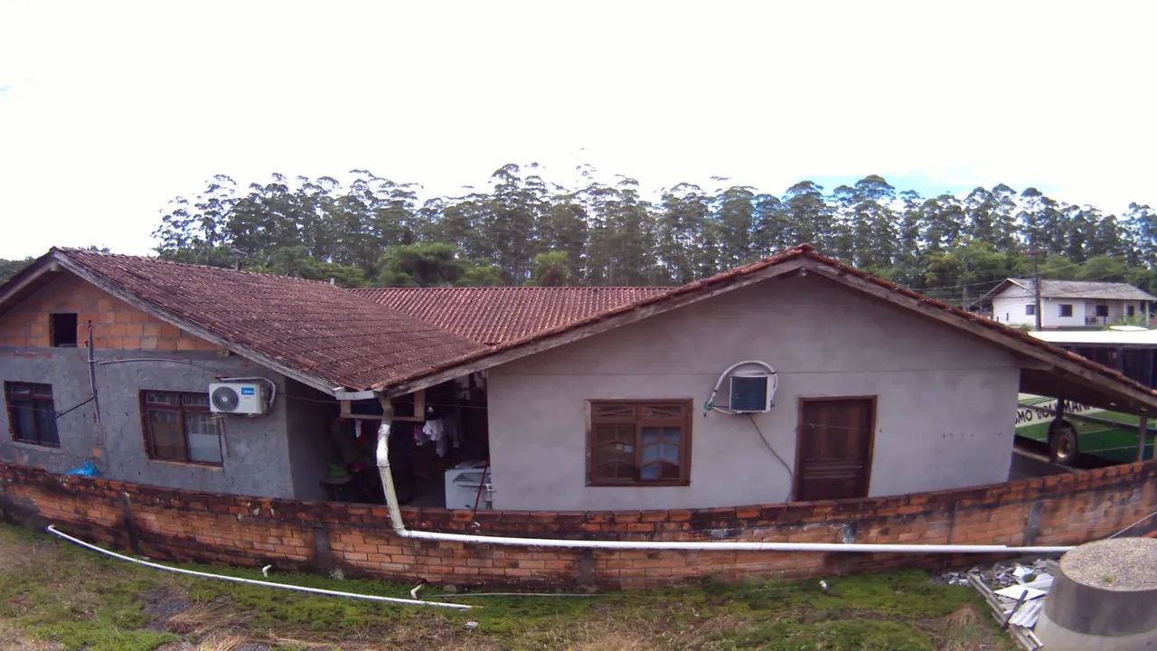 Vendo terreno com 4 casas  - Foto 4