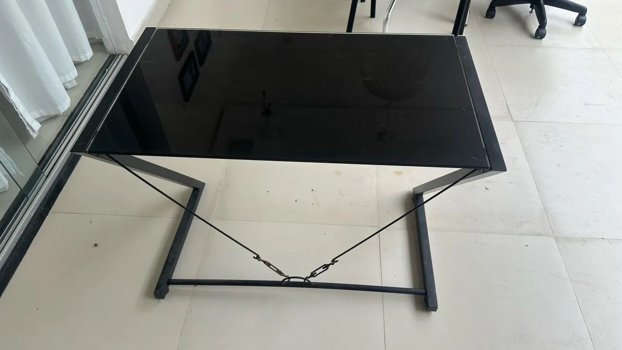 MESA DE FERRO COM VIDRO TOK&STOK - Foto 2