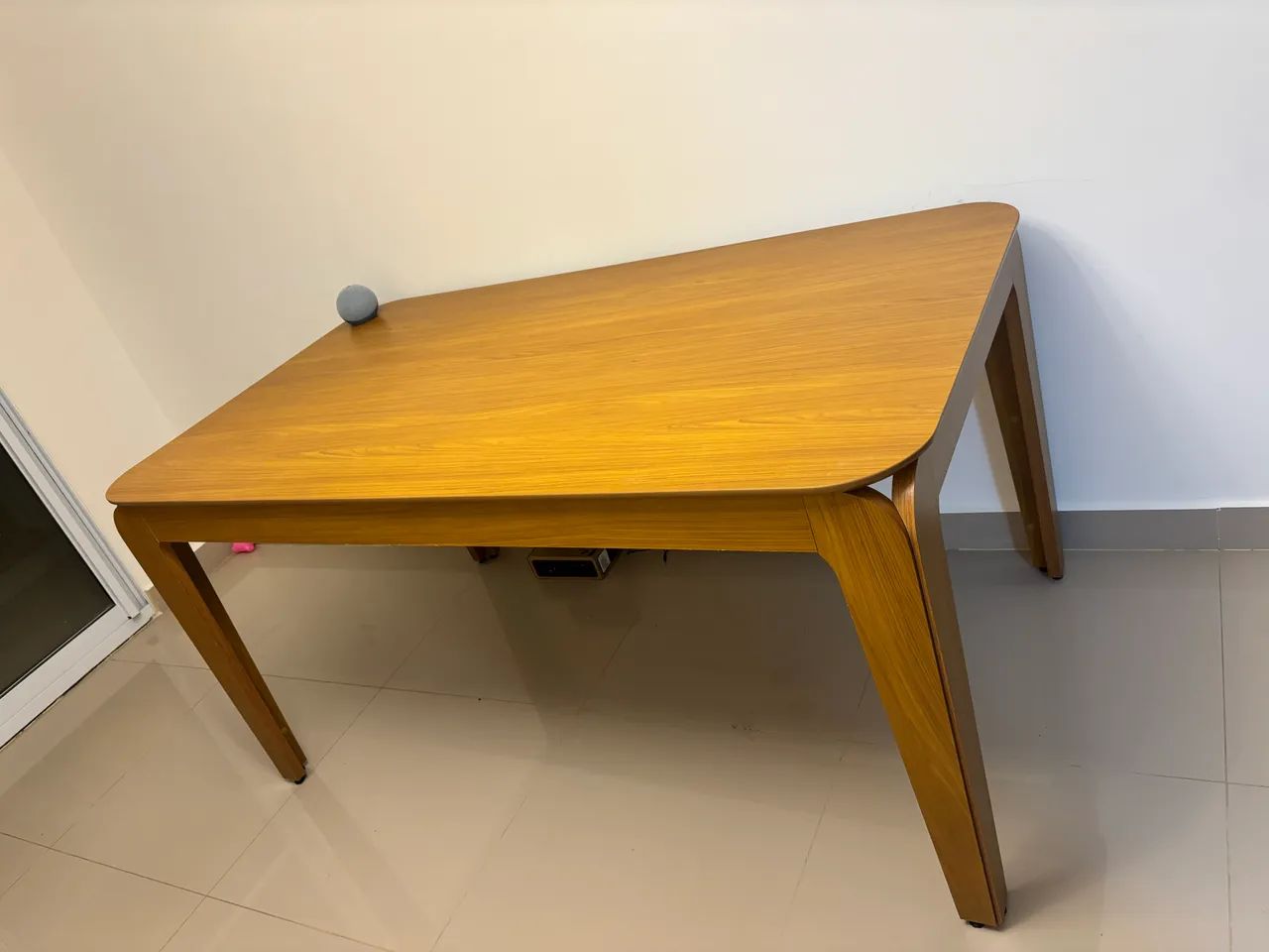 6-Seater Table65704316137089121