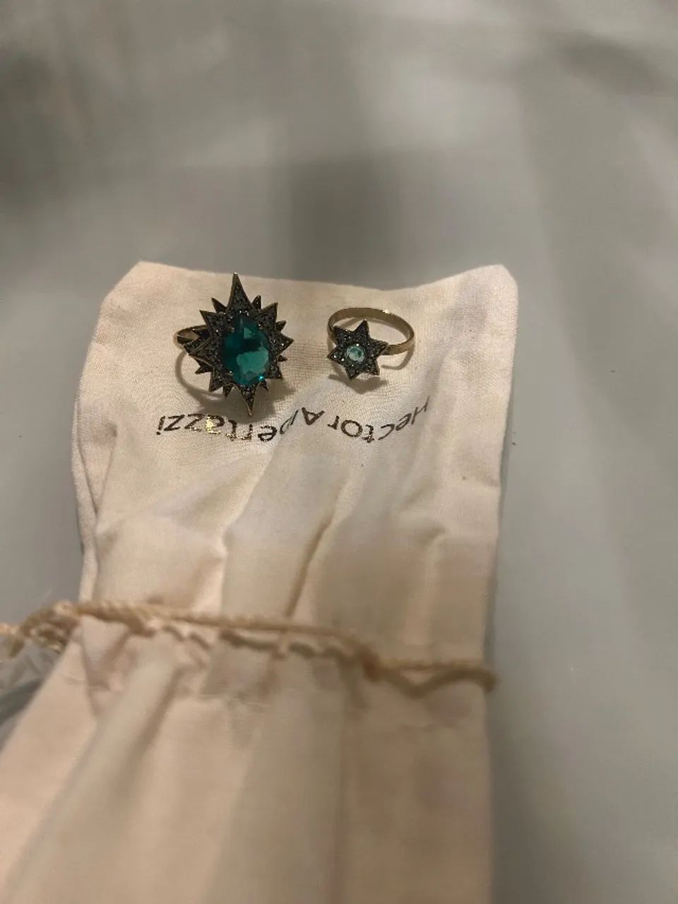 Anéis Héctor Albertazzi