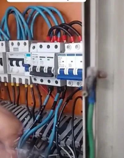 Eletricista predial e residencial  - Foto 4