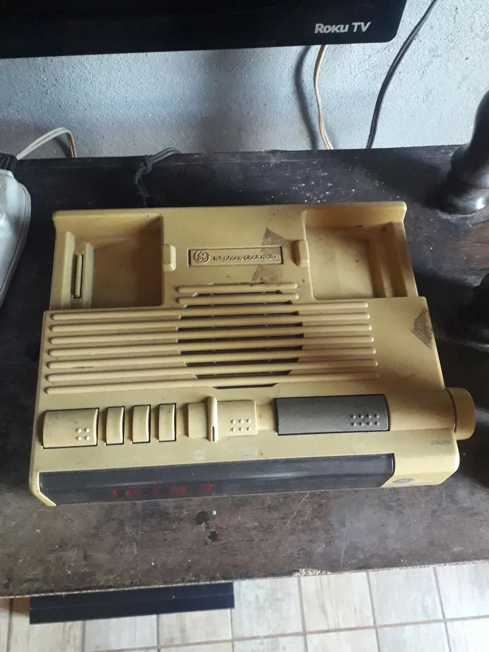 Rádio relógio general Eletric funcionando 