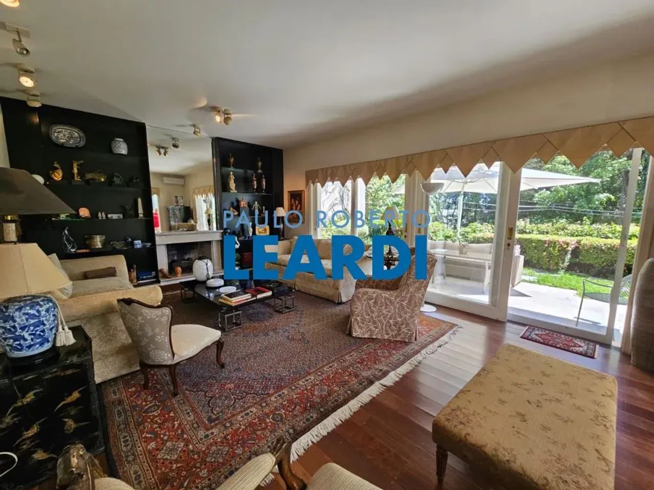 CASA EM CONDOMÍNIO - CIDADE JARDIM - SP