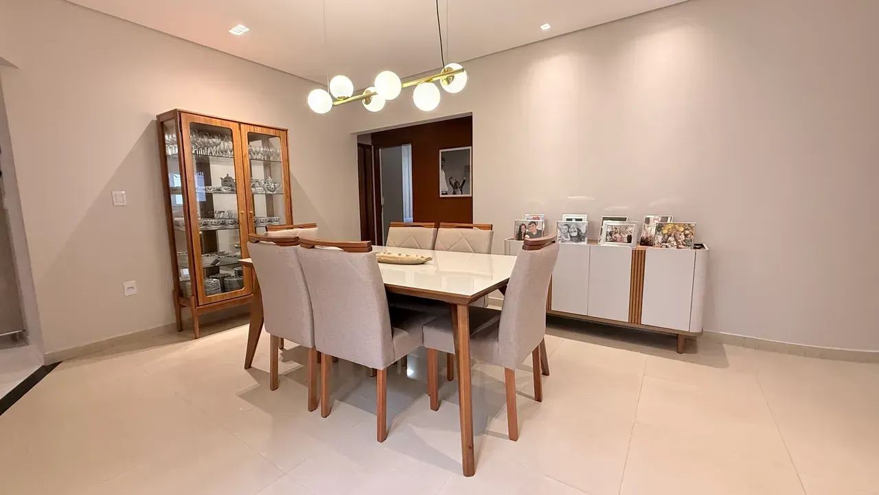 Casa com 3 Quartos com área gourmet- Eldorado
